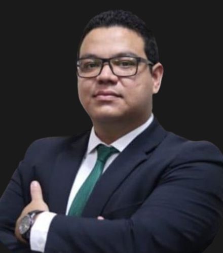 Dr. Flávio Souza